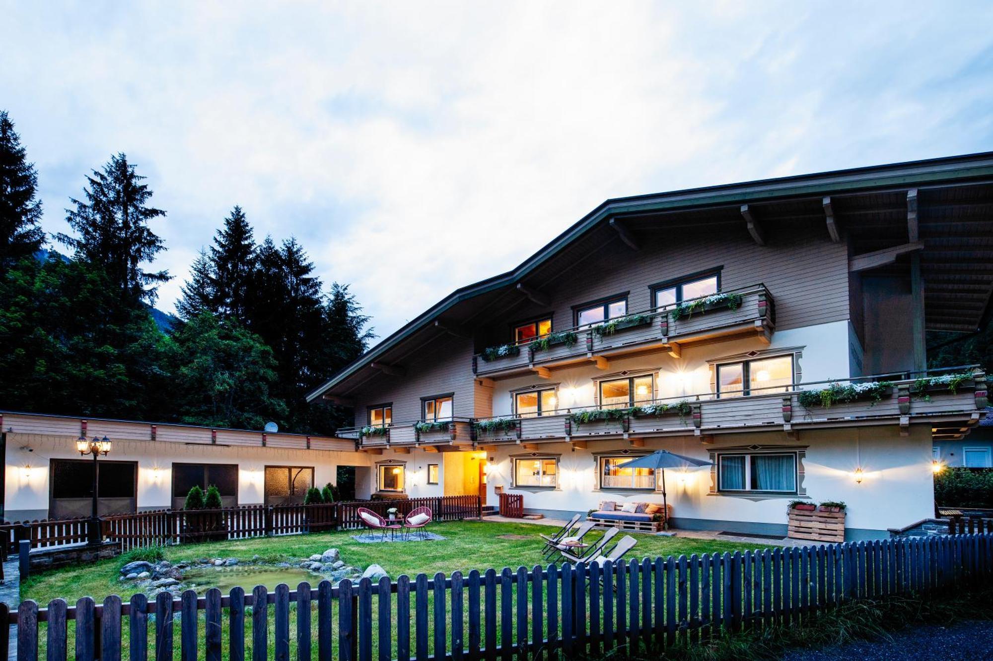 Pinetree Lodge מאיירהופן מראה חיצוני תמונה
