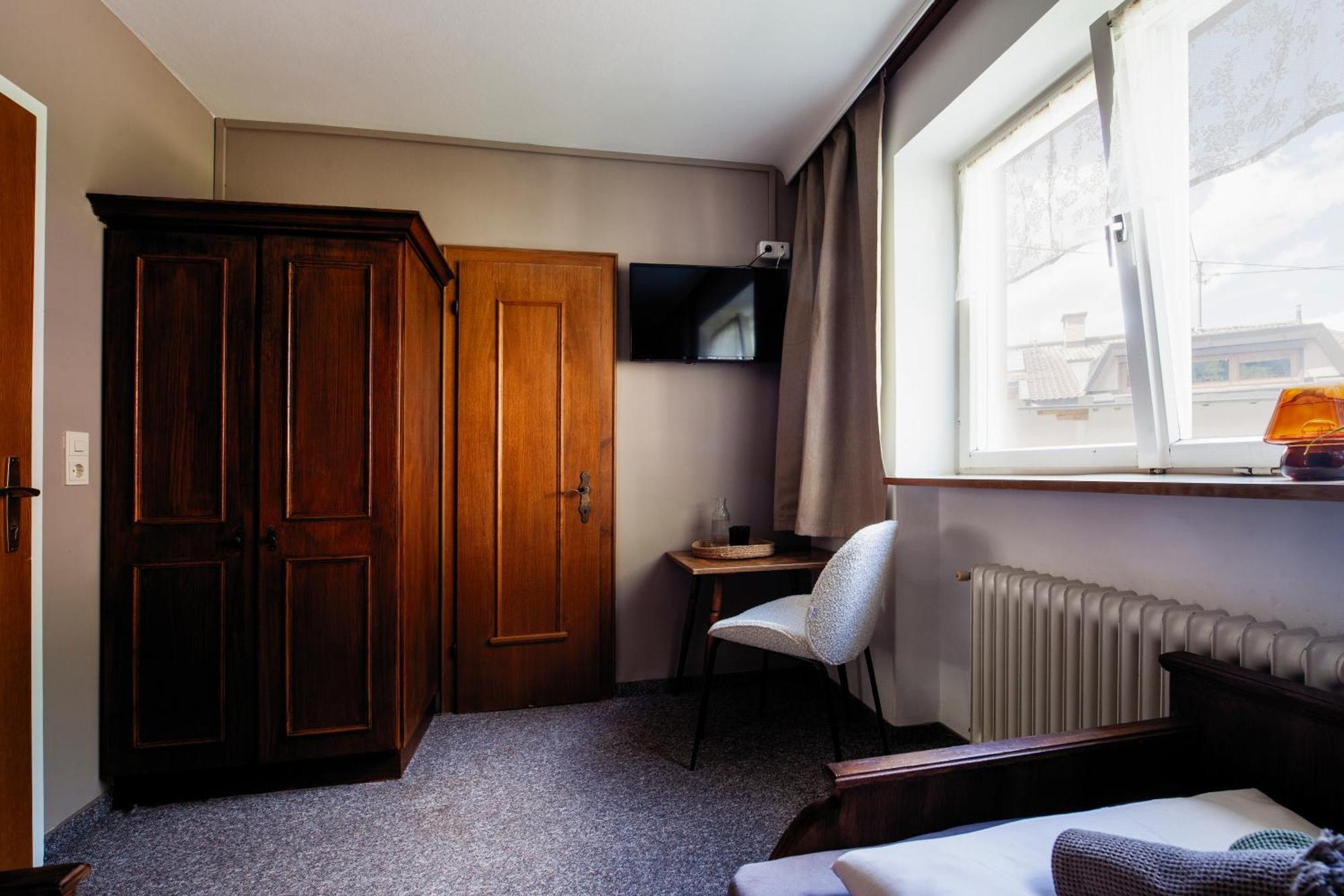 Pinetree Lodge מאיירהופן מראה חיצוני תמונה